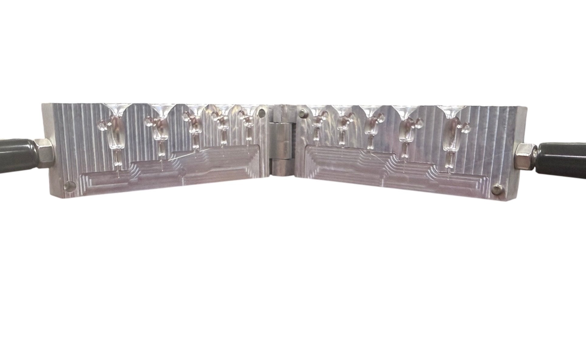 CNC Aluminum Shrimp Jig Head Mold
Sizes: 1/8, 3/16, 1/4, 3/8, and 1/2 oz
Compatible with Mustad 32824 hooks;(sizes 2/0 and 3/0)
Designed to support screwlocks